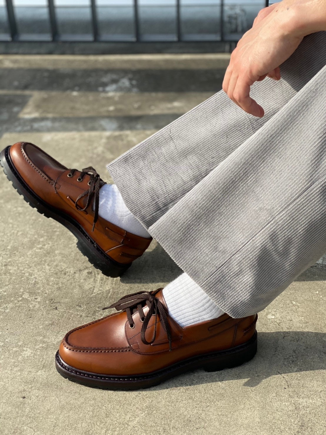 Jalan Sriwijaya×CONNOLLY LEATHERのボートシューズ