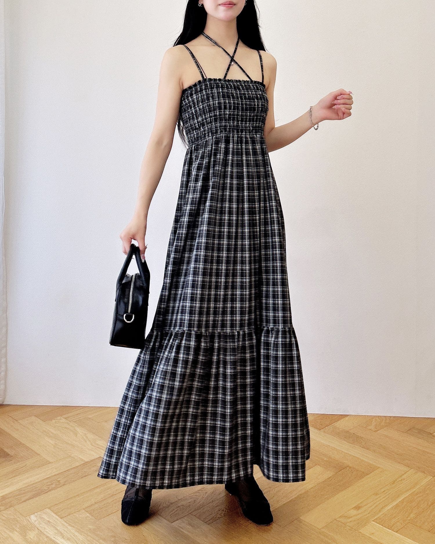 ホルターネックチェック柄シャーリングワンピース[品番：INGW0010992