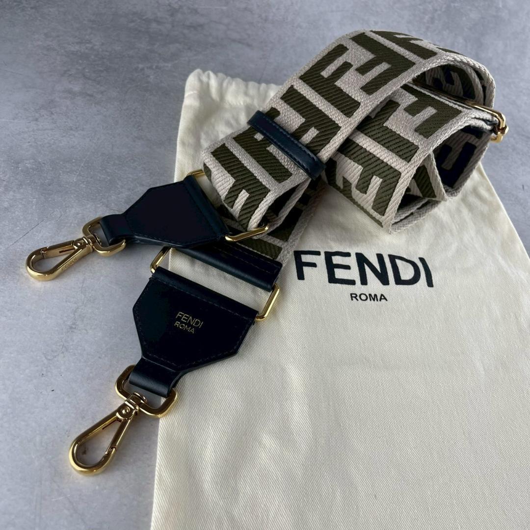 極美品✨ FENDI フェンディ ストラップ ユー ズッカ ショルダーストラップ FENDI フェンディ ストラップ ユー ショルダーストラップ ズッカ柄